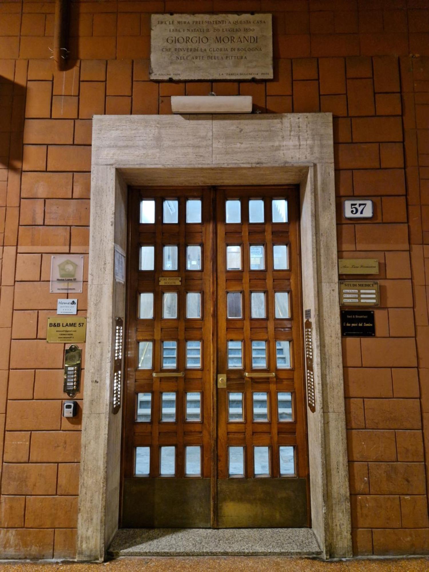 Homelame 57 Bologna Bagian luar foto